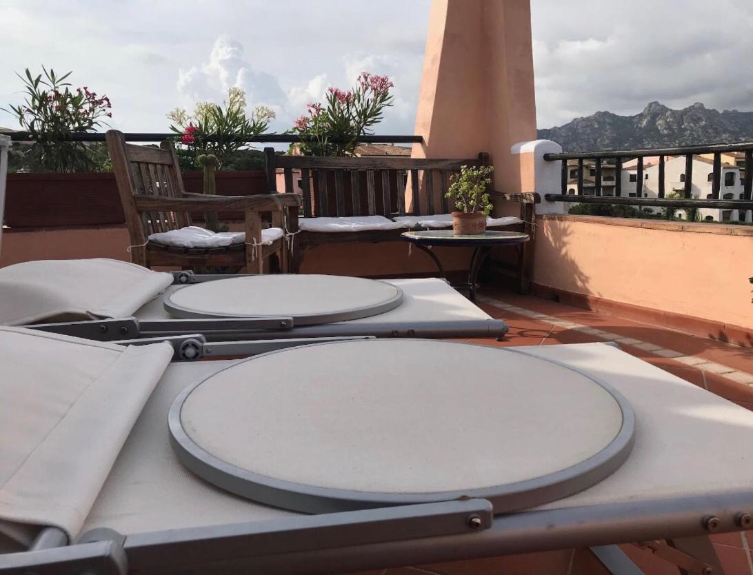 Cala Del Faro - Casa Di Mare Lägenhet Porto Cervo Exteriör bild